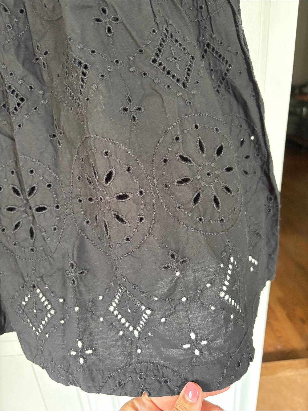 GAP Black Eyelet Tiered Midi Skirt - Picture 4 of 4